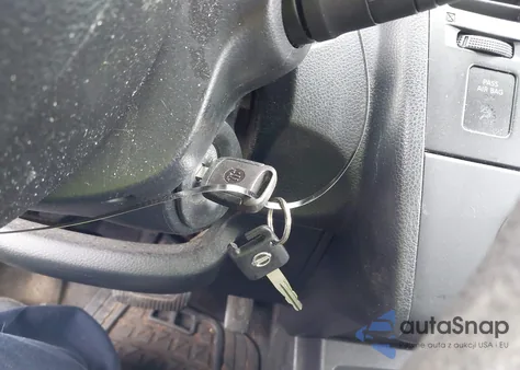 2011 Nissan Versa 1.8S z USA, uszkodzony, nr VIN 3N1BC1CP5BL433319